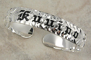 Open bangle - Black "Kuuipo"