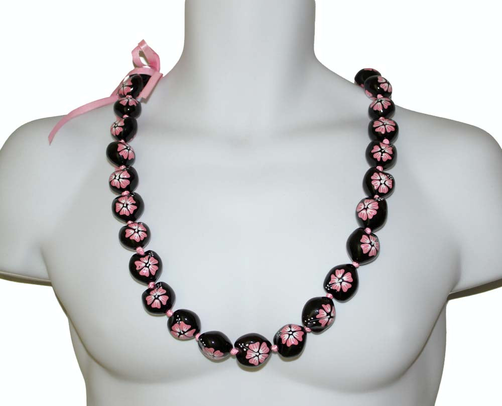 Kukui nut lei<br>Black /pink flower
