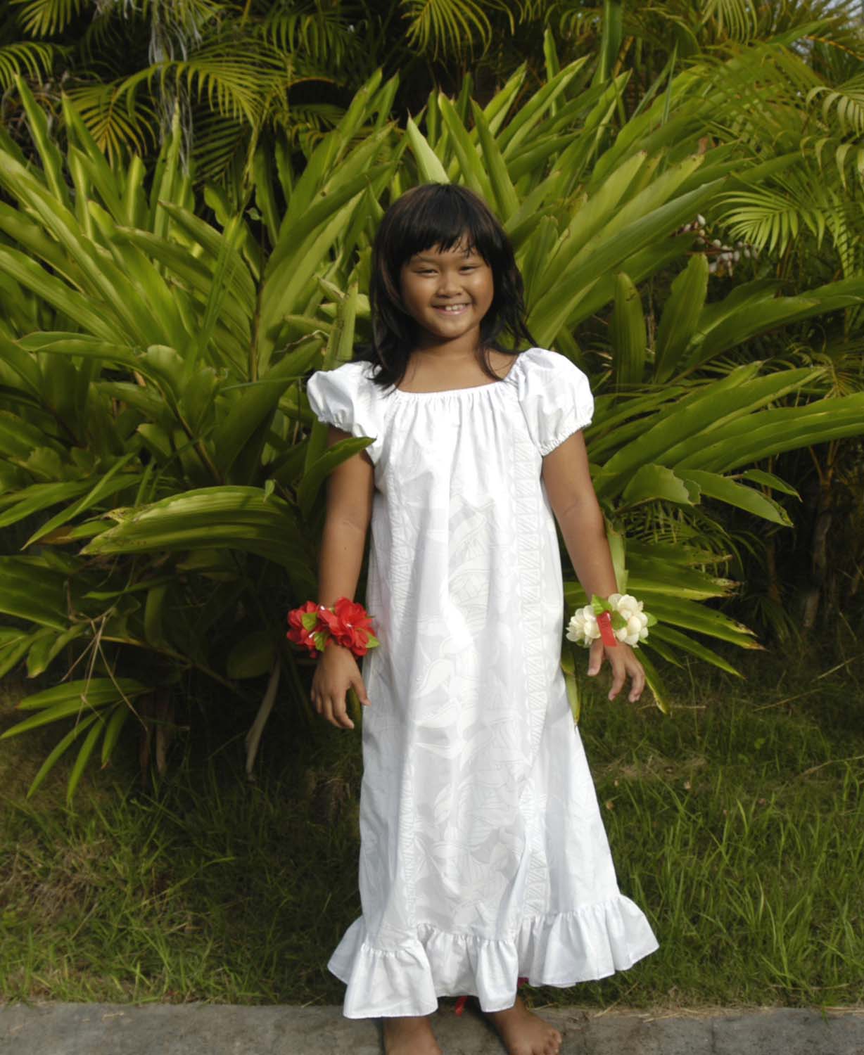 #5 white/ white flower, size 4 to 16