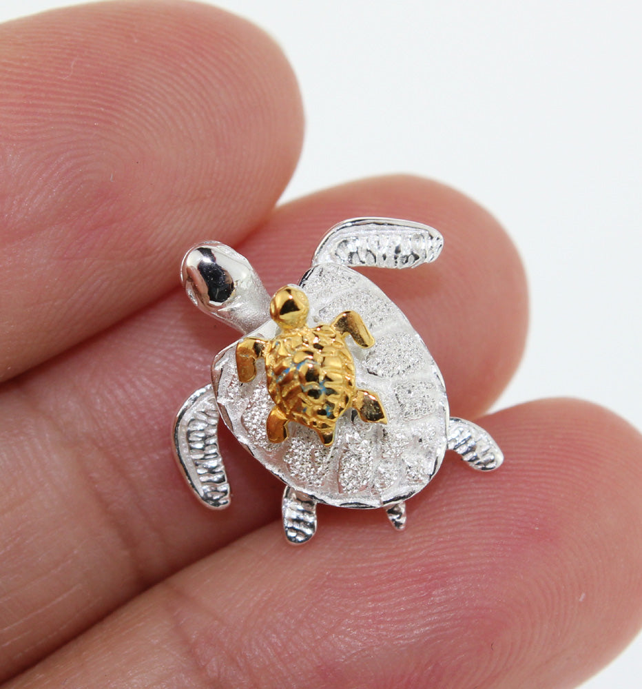 Silver pendant <br>Mother & Baby Turtle, Two-Tone