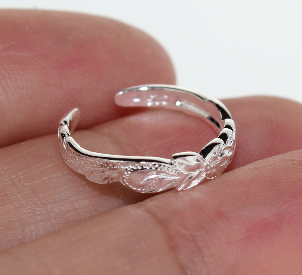 Toe ring - cut out flower