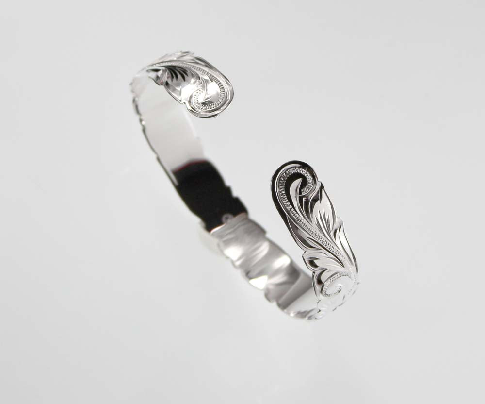 Open bangle - tropical scroll