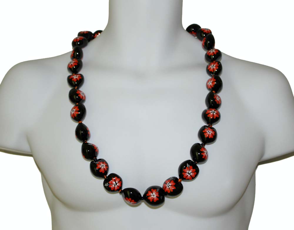 Kukui nut lei <br>Black /red flower