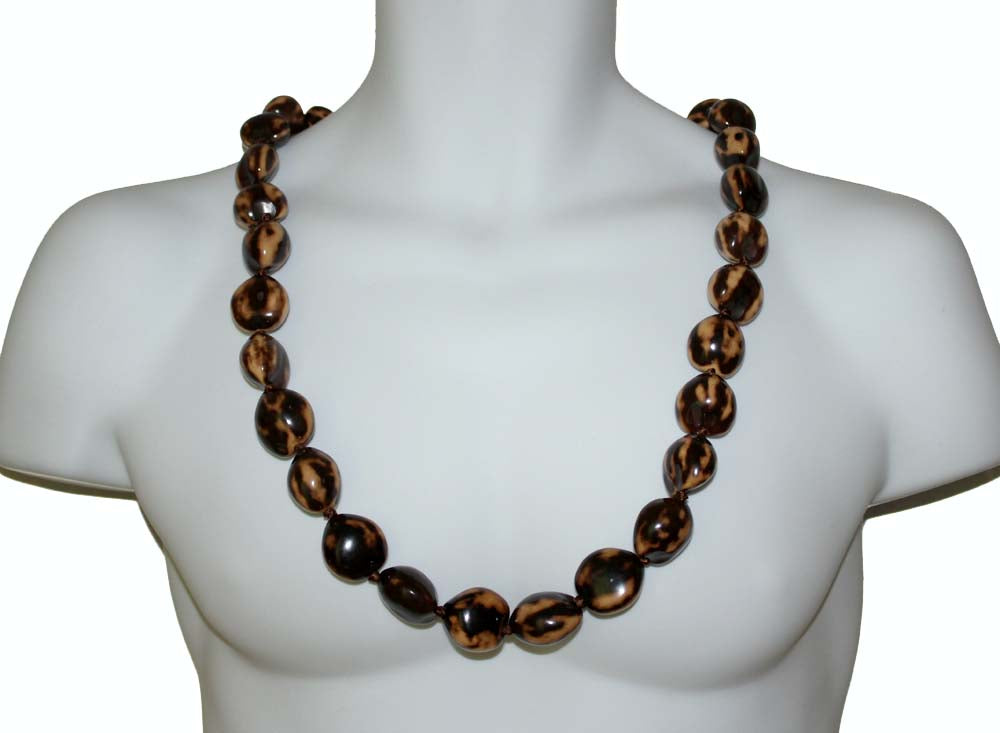 Kukui nut leis<br>#5 Marble