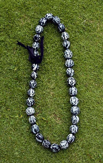 Kukui Nut Leis<br>#3 Tiger